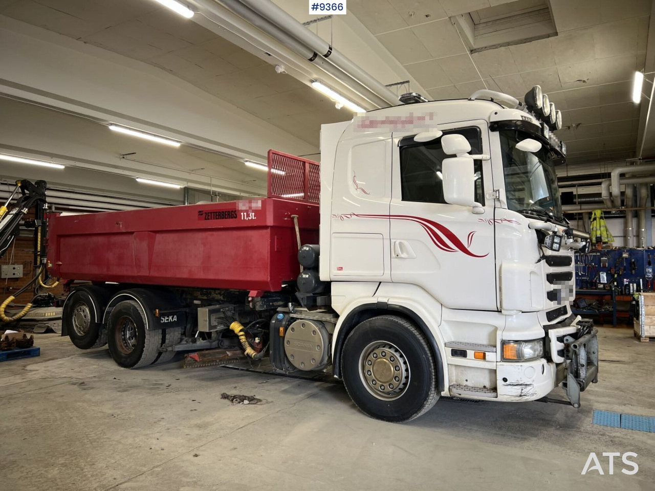 Scania R560 with laxo lock and plow equipment - מזהיר: תמונה 2 Scania R560 with laxo lock and plow equipment - מזהיר: תמונה 2