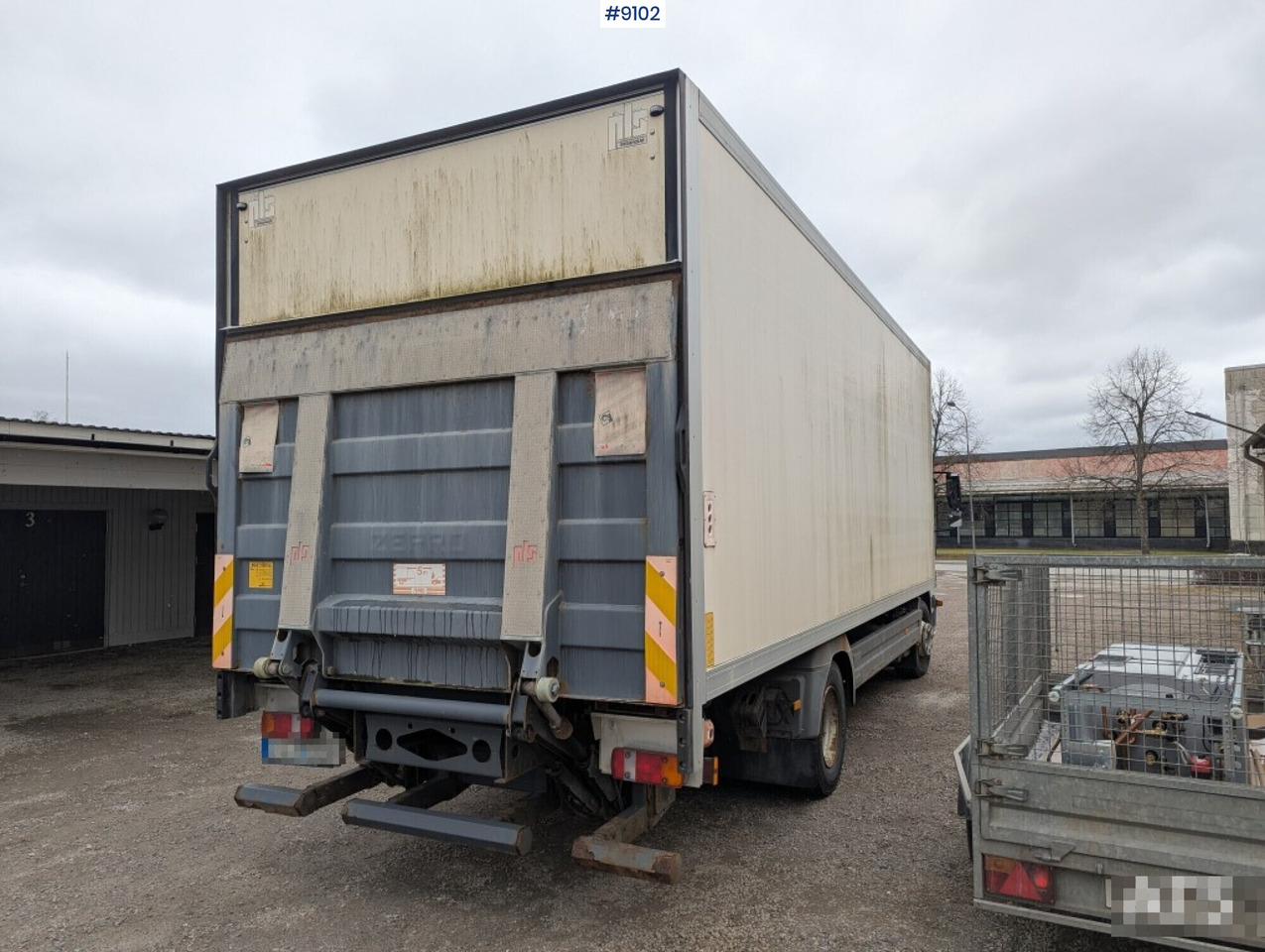 Skåpbil distribution Mercedes Benz 1224 L 4X2 - משאית תיבה: תמונה 2 Skåpbil distribution Mercedes Benz 1224 L 4X2 - משאית תיבה: תמונה 2