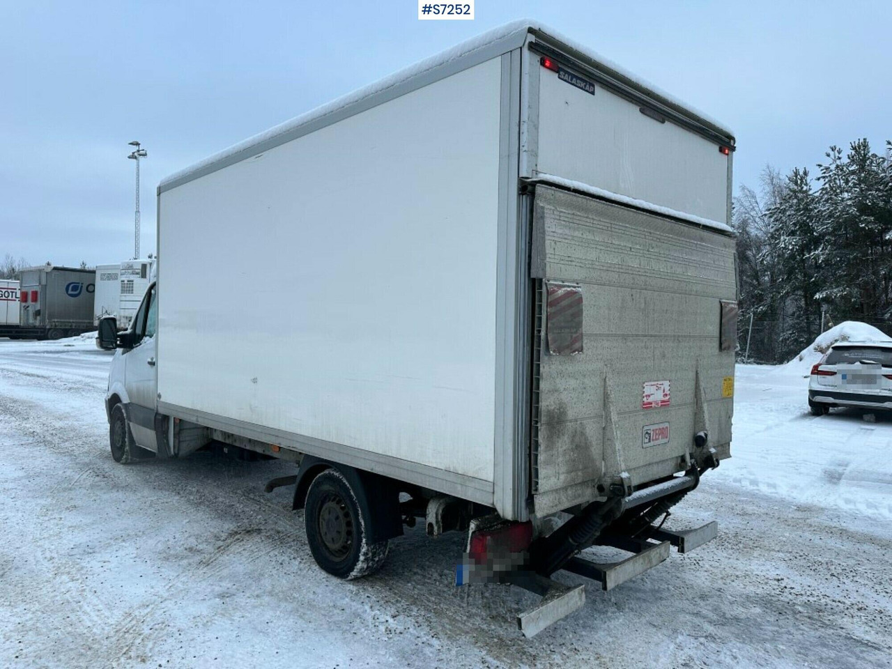 Sprinter box truck Mercedes Benz with Tailgate lift - כלי רכב מסחרי עם תיבה: תמונה 4 Sprinter box truck Mercedes Benz with Tailgate lift - כלי רכב מסחרי עם תיבה: תמונה 4