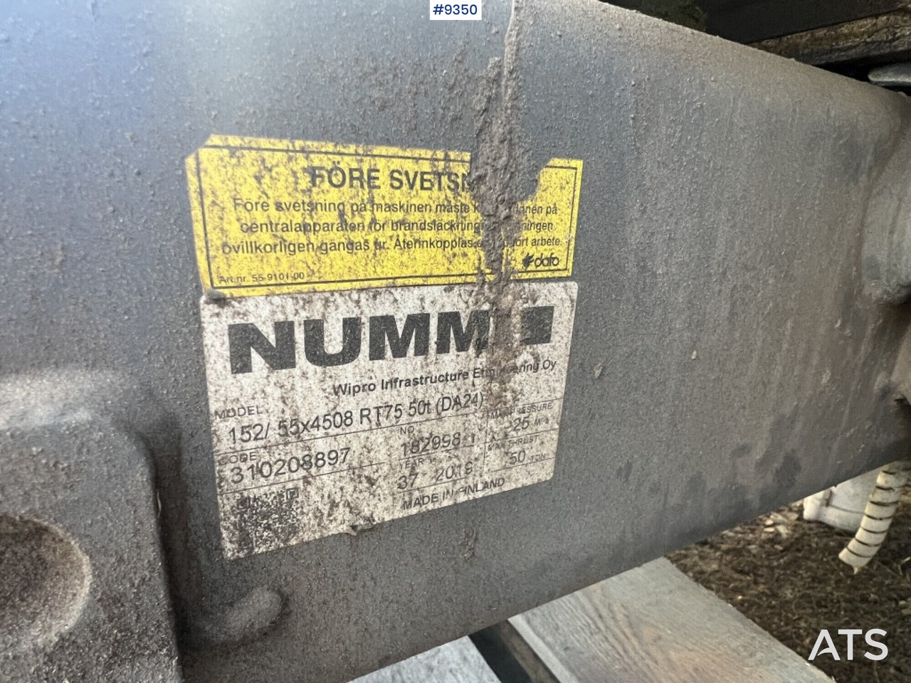 Tipper bed -Nummi - גוף מזהיר: תמונה 5 Tipper bed -Nummi - גוף מזהיר: תמונה 5