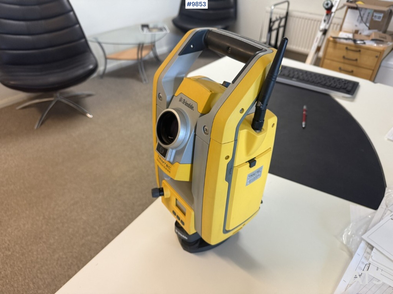 Total Station Trimble S5 1 DR Plus - ציוד בנייה: תמונה 2 Total Station Trimble S5 1 DR Plus - ציוד בנייה: תמונה 2