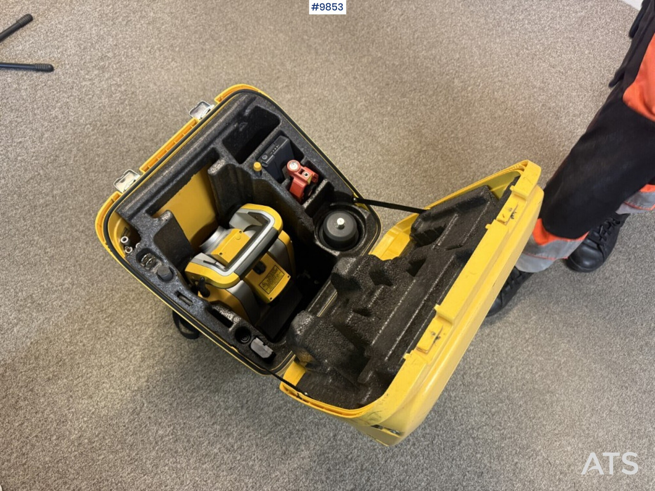 Total Station Trimble S5 1 DR Plus - ציוד בנייה: תמונה 5 Total Station Trimble S5 1 DR Plus - ציוד בנייה: תמונה 5