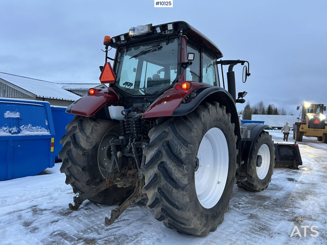 VALTRA T213 Tractor with plowing equipment - טרקטור עירוני: תמונה 3 VALTRA T213 Tractor with plowing equipment - טרקטור עירוני: תמונה 3