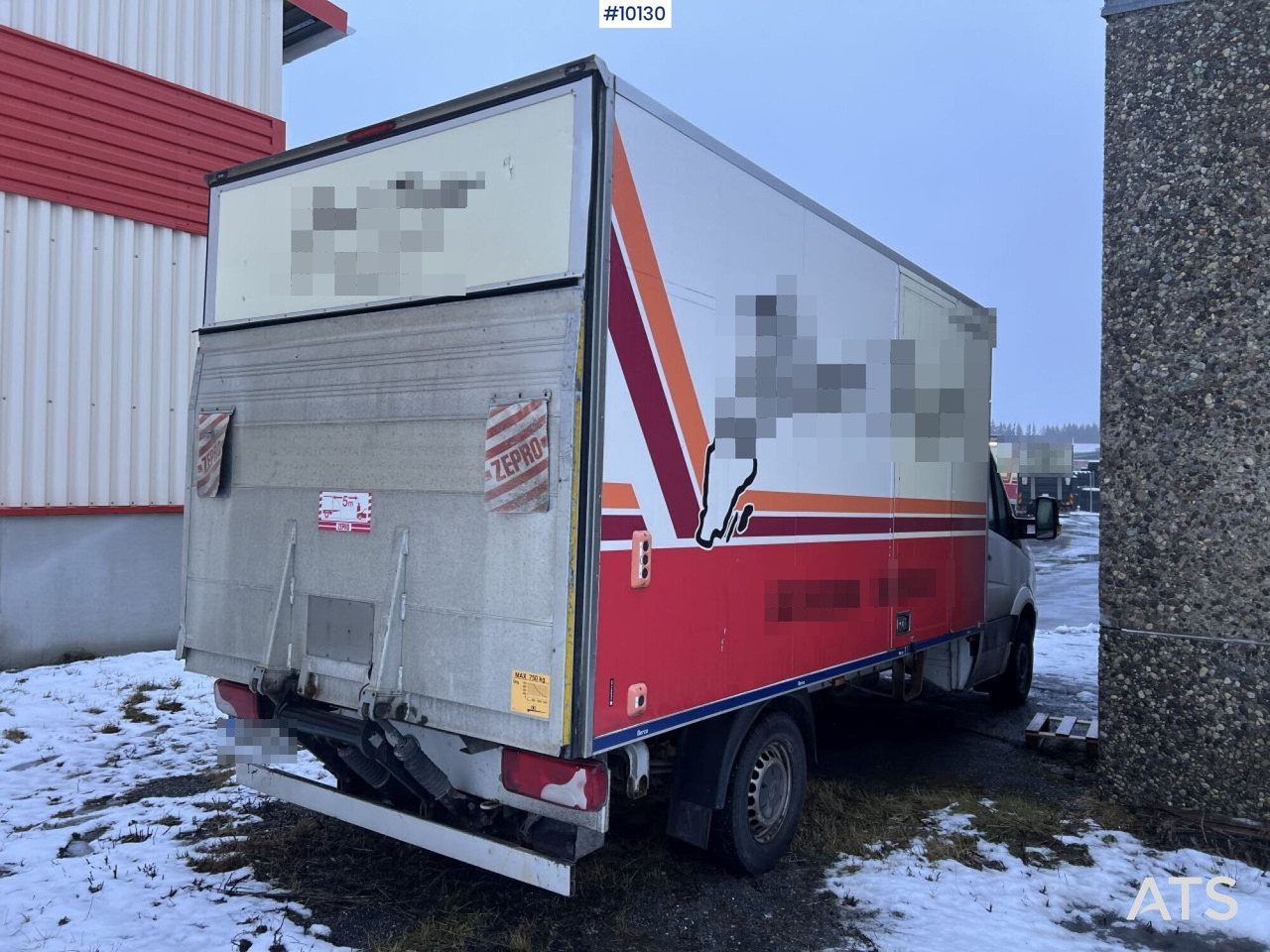 VW Volkswagen Crafter van with tailgate lift - Reparation OBJECT - כלי רכב מסחרי עם תיבה: תמונה 4 VW Volkswagen Crafter van with tailgate lift - Reparation OBJECT - כלי רכב מסחרי עם תיבה: תמונה 4