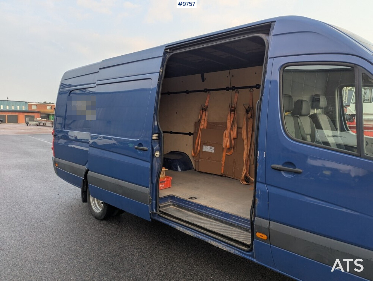 Volkswagen Crafter 50 van, C-registered - כלי רכב מסחרי עם לוח: תמונה 5 Volkswagen Crafter 50 van, C-registered - כלי רכב מסחרי עם לוח: תמונה 5