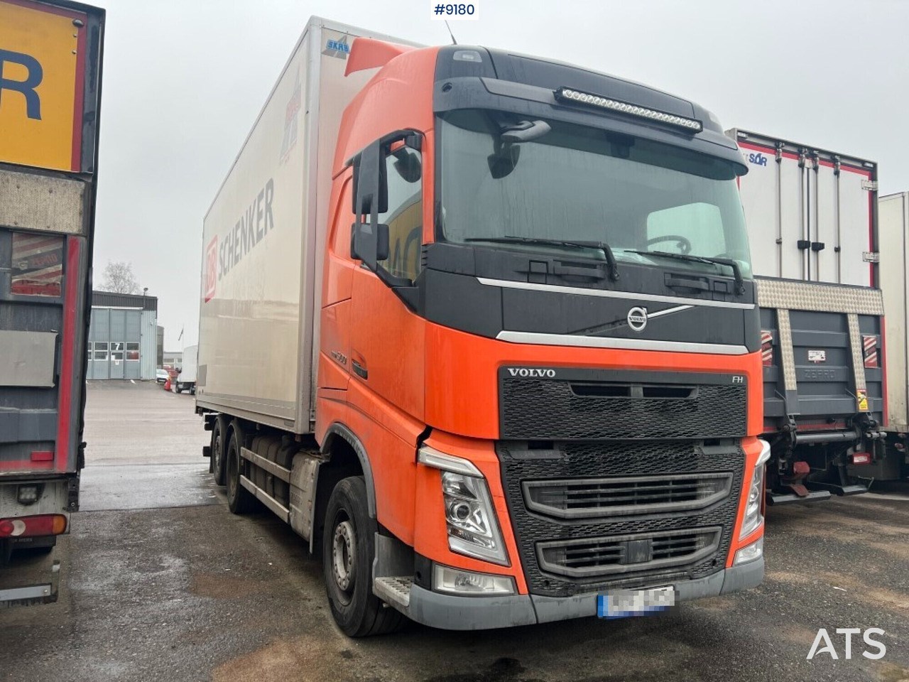 Volvo FH 6*2 Box Truck - משאית תיבה: תמונה 2 Volvo FH 6*2 Box Truck - משאית תיבה: תמונה 2