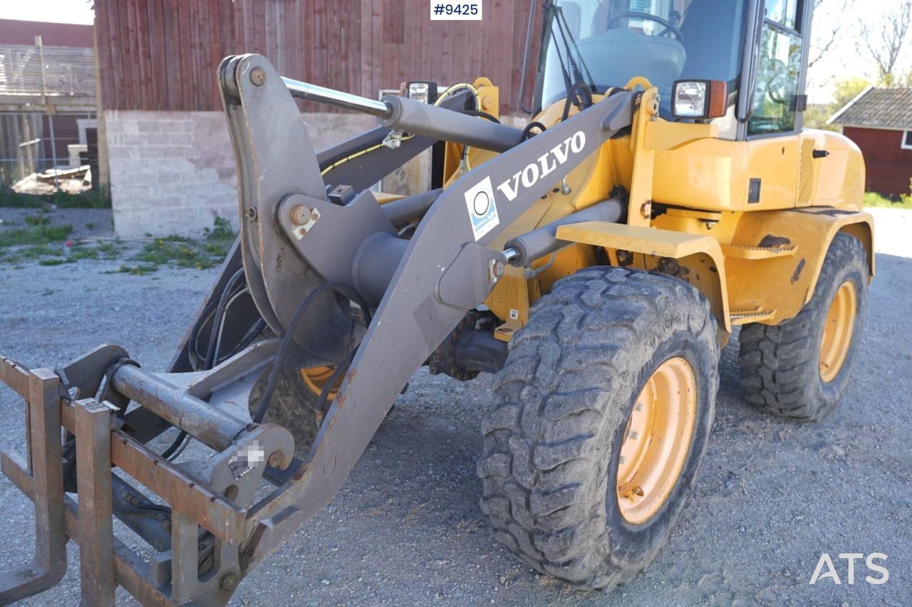 Volvo L35 G with implements (VIDEO) - מעמיס גלגלים: תמונה 4 Volvo L35 G with implements (VIDEO) - מעמיס גלגלים: תמונה 4