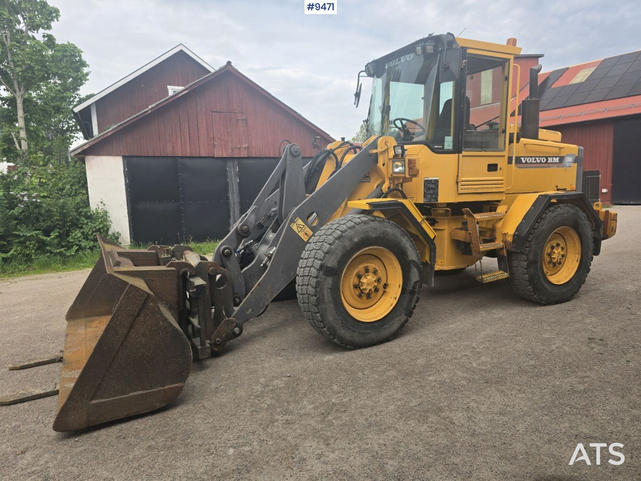 Volvo L50B with bucket and forks (SEE VIDEO) - מעמיס גלגלים: תמונה 1 Volvo L50B with bucket and forks (SEE VIDEO) - מעמיס גלגלים: תמונה 1