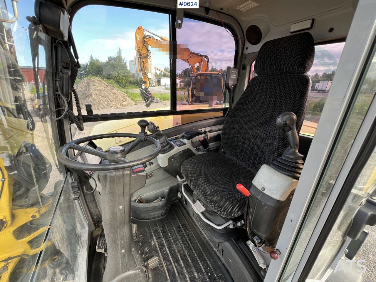 Wheeled Excavator Wacker Neuson EW100 (See Video) - מחפר גלגלים: תמונה 5 Wheeled Excavator Wacker Neuson EW100 (See Video) - מחפר גלגלים: תמונה 5