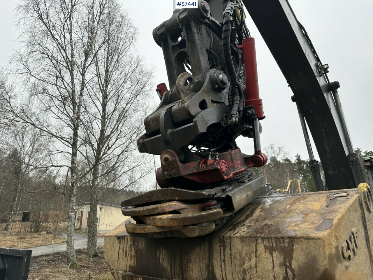 Wheeled excavator Volvo EC300 DL With rotor, digging system and buckets SEE VIDEO - מחפר סורק: תמונה 3 Wheeled excavator Volvo EC300 DL With rotor, digging system and buckets SEE VIDEO - מחפר סורק: תמונה 3