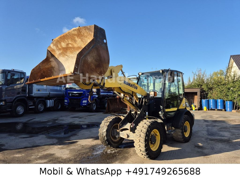 Komatsu WA70-7 *Schaufel-1,5m³/Gabel/Schnellwechsler Komatsu WA70-7 *Schaufel-1,5m³/Gabel/Schnellwechsler - מעמיס גלגלים: תמונה 1 Komatsu WA70-7 *Schaufel-1,5m³/Gabel/Schnellwechsler Komatsu WA70-7 *Schaufel-1,5m³/Gabel/Schnellwechsler - מעמיס גלגלים: תמונה 1