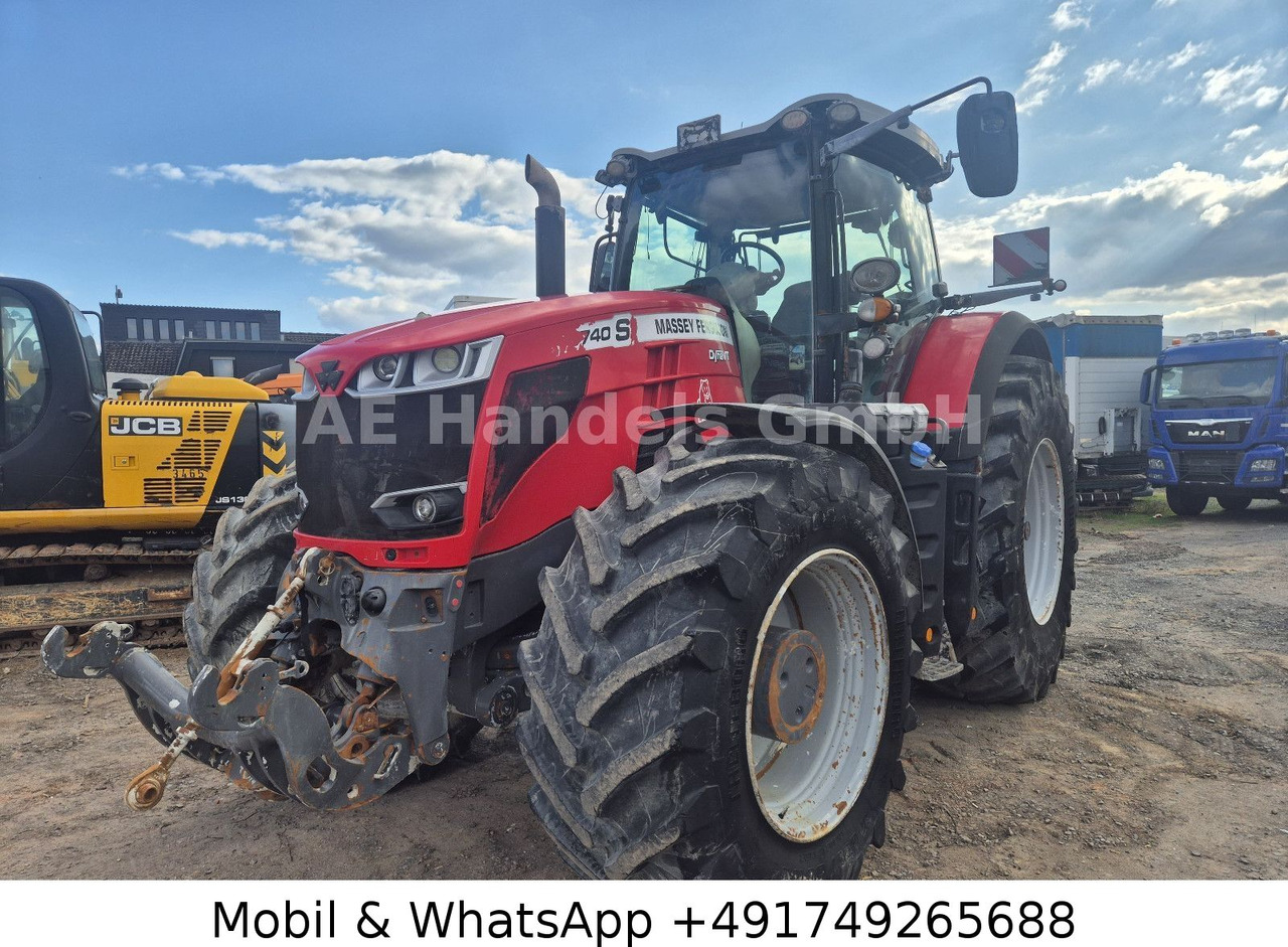 Massey Ferguson DVRT Exclusiv MF 8740 *6.100Std/Straßenzulassung - טרקטור חקלאי: תמונה 1 Massey Ferguson DVRT Exclusiv MF 8740 *6.100Std/Straßenzulassung - טרקטור חקלאי: תמונה 1