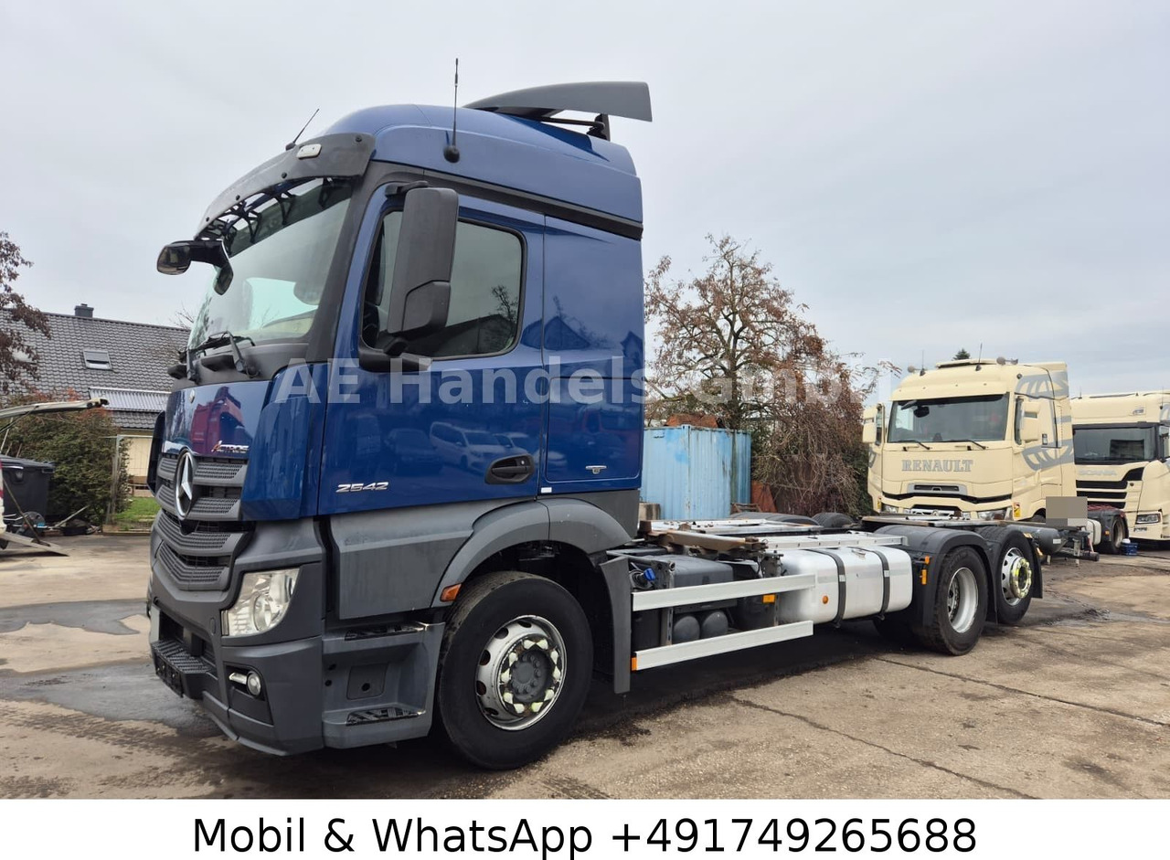 Mercedes-Benz Actros 4 2542 StreamSpace LL BDF *Retader/Multi - מוביל מכולות/ משאית החלפת גוף: תמונה 2 Mercedes-Benz Actros 4 2542 StreamSpace LL BDF *Retader/Multi - מוביל מכולות/ משאית החלפת גוף: תמונה 2