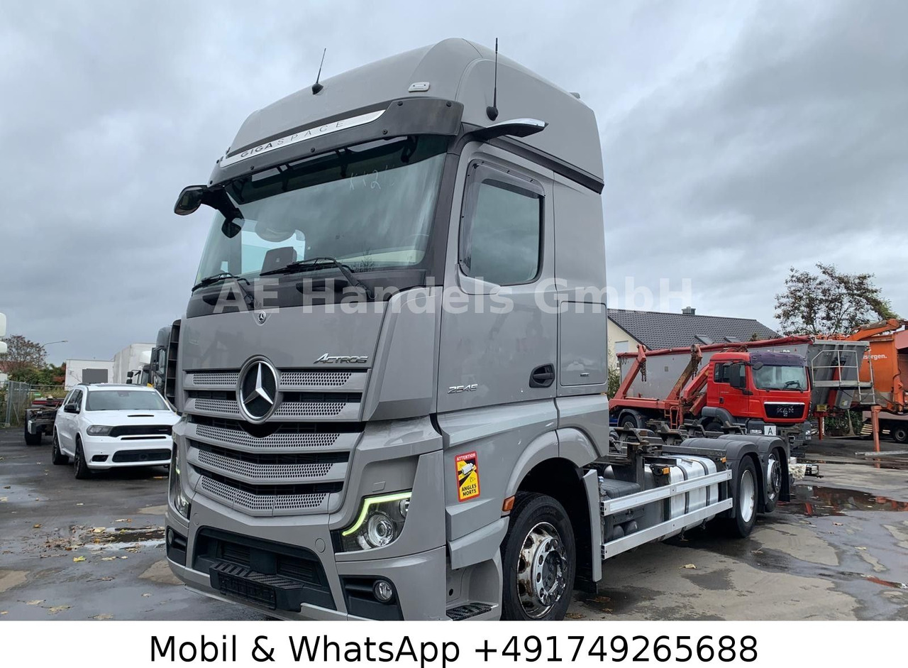 Mercedes-Benz Actros V 2545 BigSpace LL*Retarder/LBW/Lenk+Lift - מוביל מכולות/ משאית החלפת גוף: תמונה 1 Mercedes-Benz Actros V 2545 BigSpace LL*Retarder/LBW/Lenk+Lift - מוביל מכולות/ משאית החלפת גוף: תמונה 1