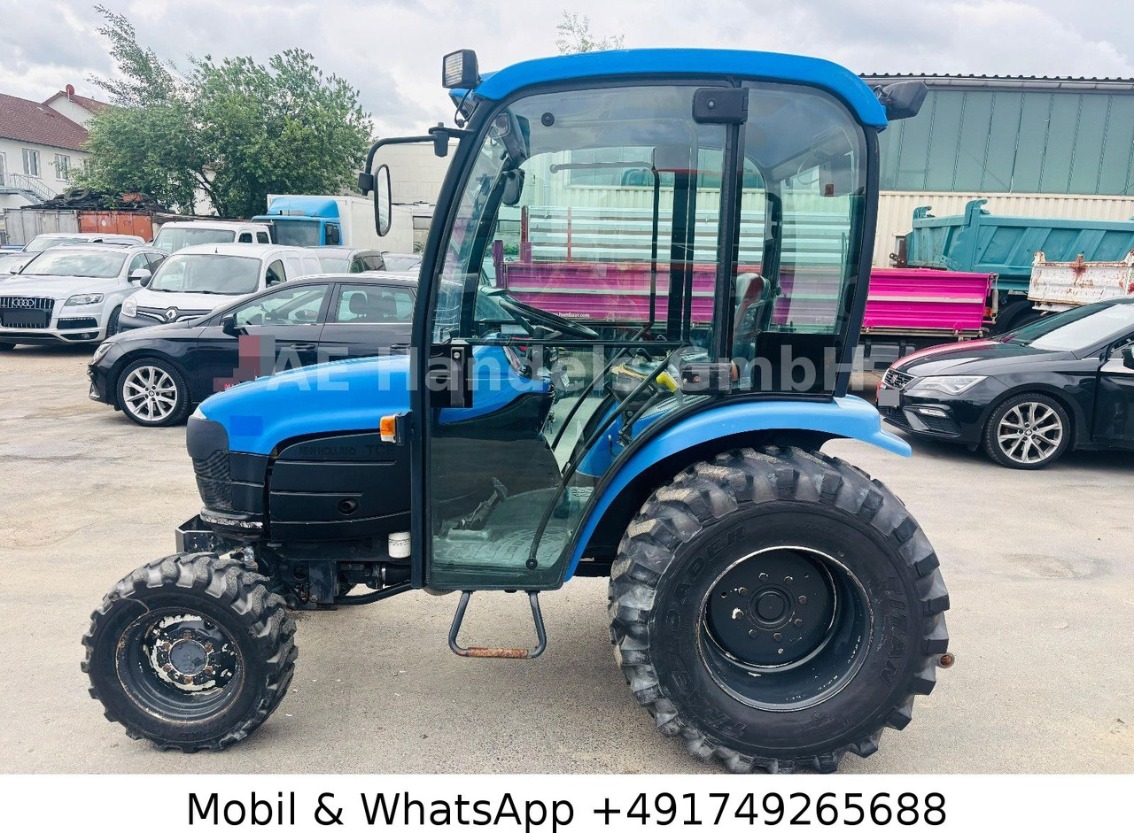 New Holland TC22D Compact Tractor *1500Std./StraßenZulassung - טרקטור חקלאי: תמונה 2 New Holland TC22D Compact Tractor *1500Std./StraßenZulassung - טרקטור חקלאי: תמונה 2