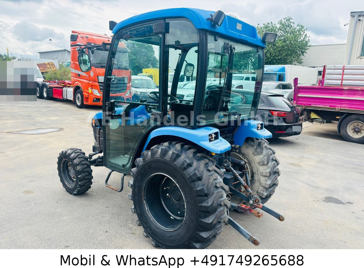 New Holland TC22D Compact Tractor *1500Std./StraßenZulassung - טרקטור חקלאי: תמונה 3 New Holland TC22D Compact Tractor *1500Std./StraßenZulassung - טרקטור חקלאי: תמונה 3