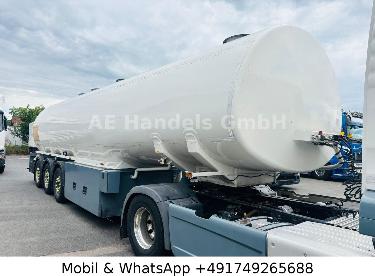 ROHR TAL-A-ZE 44,0 *44m³/ADR/4xKammer/4xDomdeckel - סמיטריילר מכל: תמונה 1 ROHR TAL-A-ZE 44,0 *44m³/ADR/4xKammer/4xDomdeckel - סמיטריילר מכל: תמונה 1