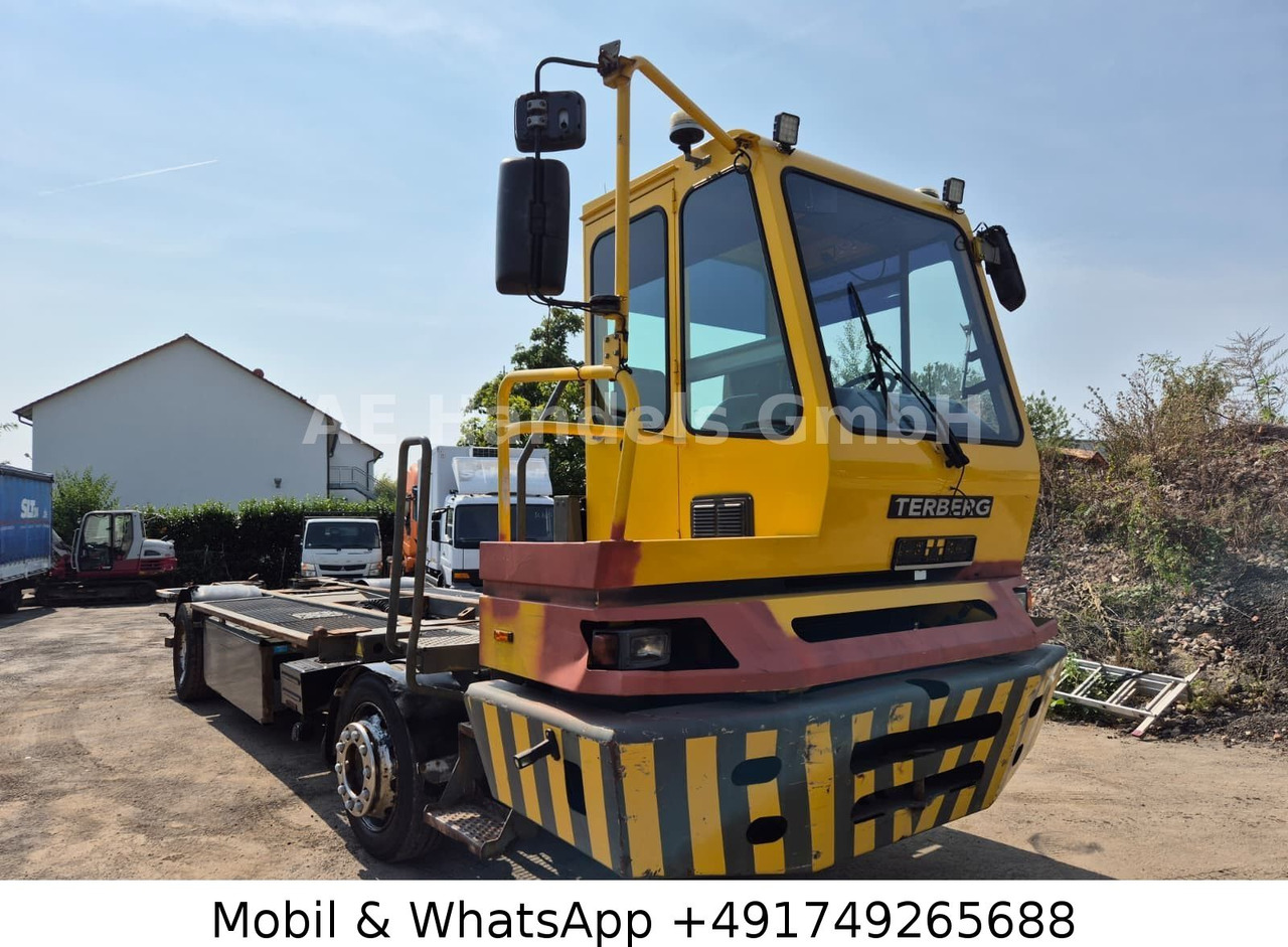 Terberg BC 182 4x2 Rangierfahrzeug *Klima - מוביל מכולות/ משאית החלפת גוף: תמונה 1 Terberg BC 182 4x2 Rangierfahrzeug *Klima - מוביל מכולות/ משאית החלפת גוף: תמונה 1
