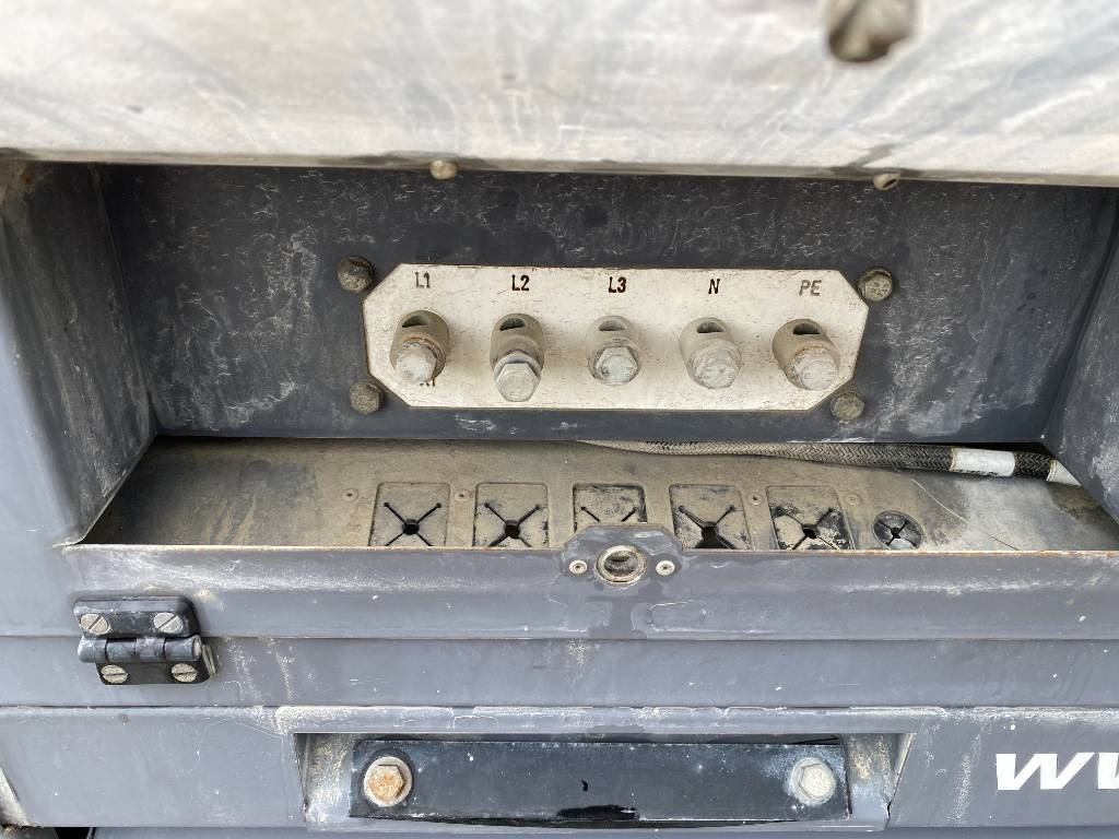 ערכת גנרטורים Atlas Copco QAX 60 - Carte Grise Françaises endommagé: תמונה 19 ערכת גנרטורים Atlas Copco QAX 60 - Carte Grise Françaises endommagé: תמונה 19