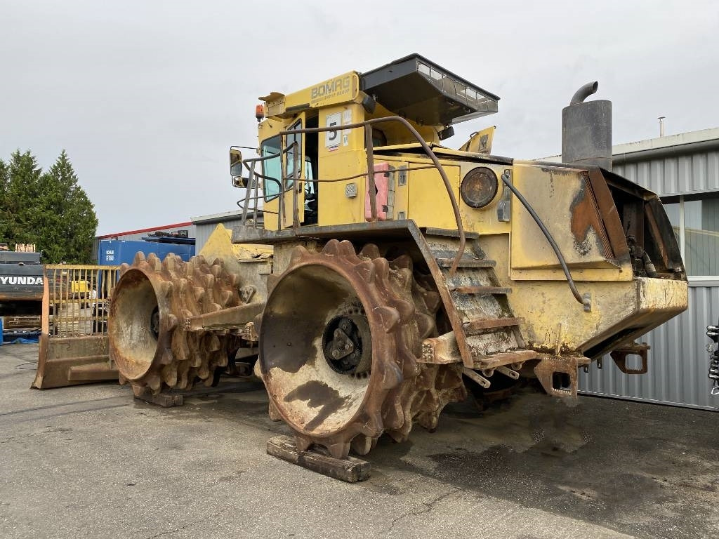 Bomag 1172 RB-2 1er Main / Origine Française - הלמן: תמונה 3 Bomag 1172 RB-2 1er Main / Origine Française - הלמן: תמונה 3