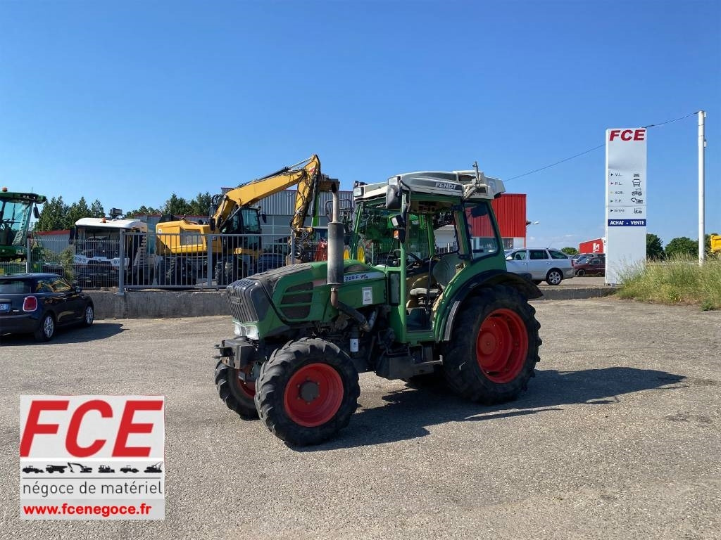 Fendt 209F Vario TMS 1er Main endommagé - טרקטור חקלאי: תמונה 1 Fendt 209F Vario TMS 1er Main endommagé - טרקטור חקלאי: תמונה 1