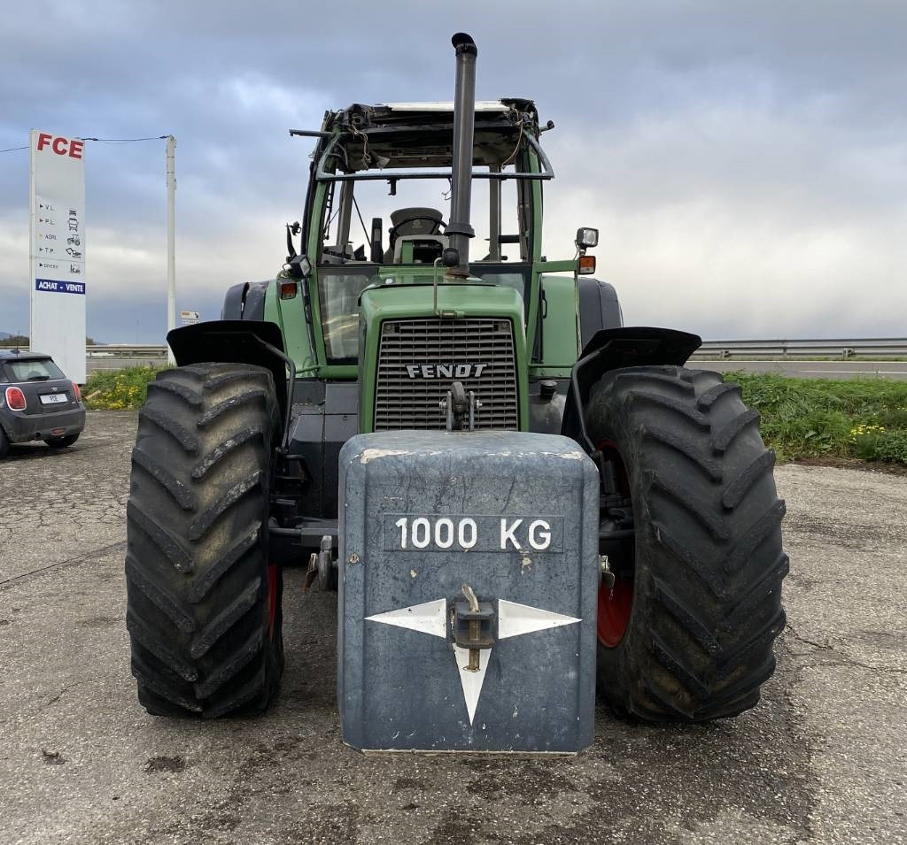 Fendt 822 TURBOSHIFT 1er Main/Certificat CE endommagé  - טרקטור חקלאי: תמונה 2 Fendt 822 TURBOSHIFT 1er Main/Certificat CE endommagé  - טרקטור חקלאי: תמונה 2