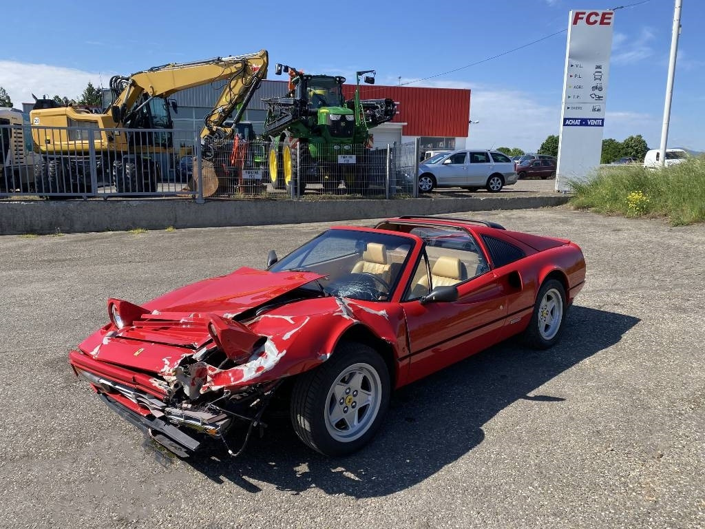 Ferrari 328 GTS / Origine Française endommagé - מכונית: תמונה 2 Ferrari 328 GTS / Origine Française endommagé - מכונית: תמונה 2