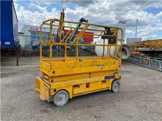 Haulotte Compact 8 - מעלית מספריים: תמונה 1 Haulotte Compact 8 - מעלית מספריים: תמונה 1