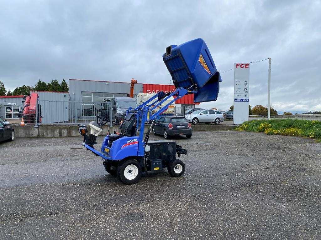 Iseki SF 235F 1er Main endommagée - מכסחה: תמונה 3 Iseki SF 235F 1er Main endommagée - מכסחה: תמונה 3