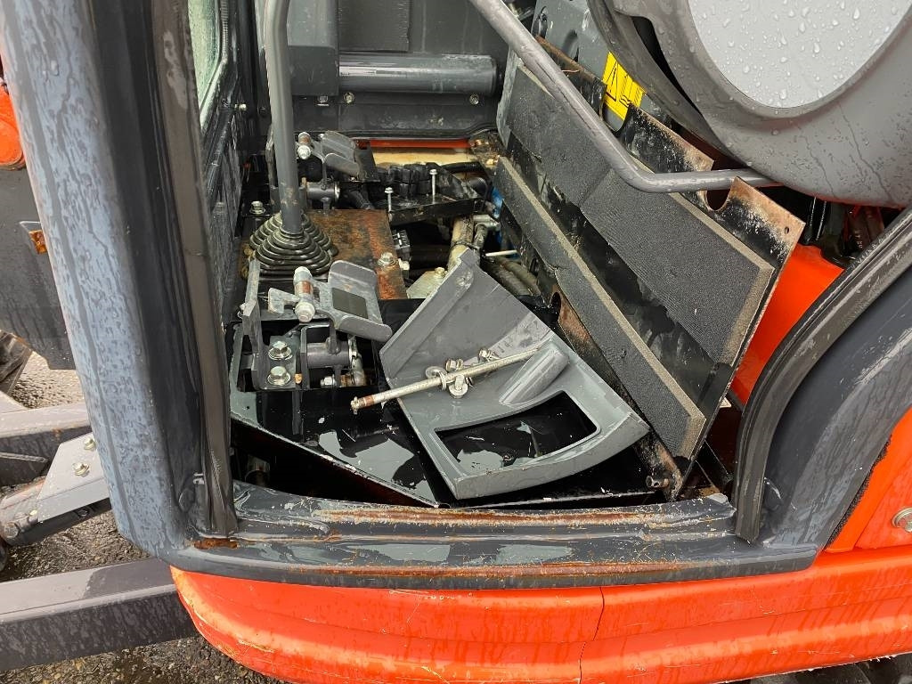 מיני מחפר Kubota U20-3EU a réparer Origine Françaises: תמונה 45