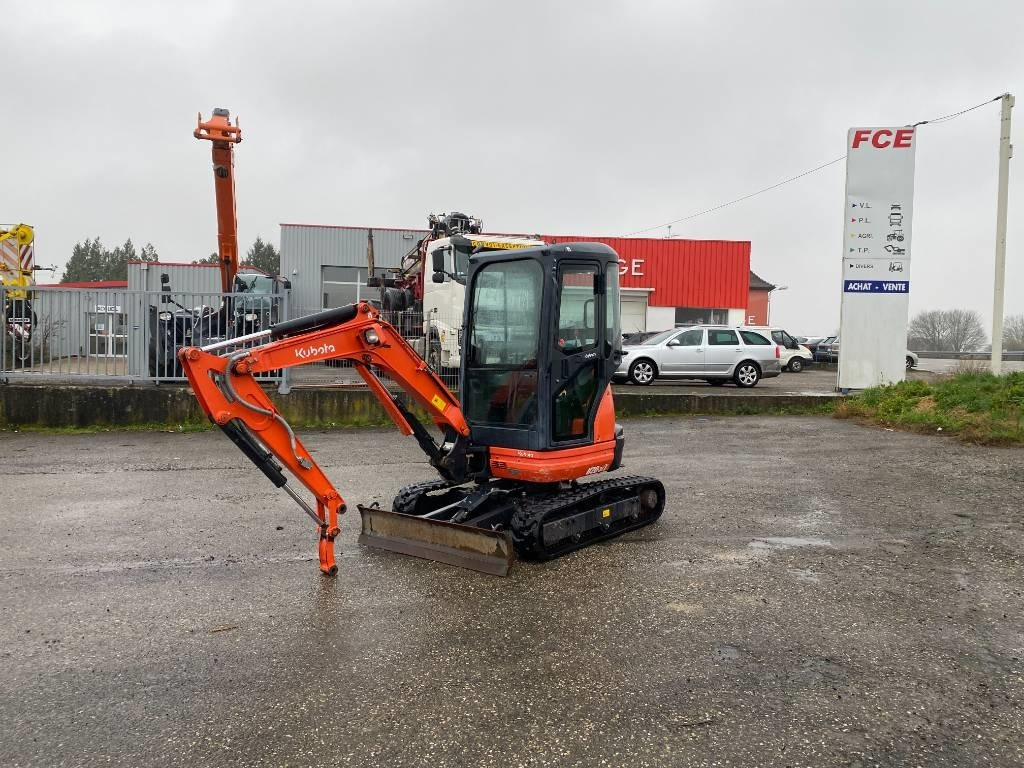 מיני מחפר Kubota U20-3EU a réparer Origine Françaises: תמונה 7