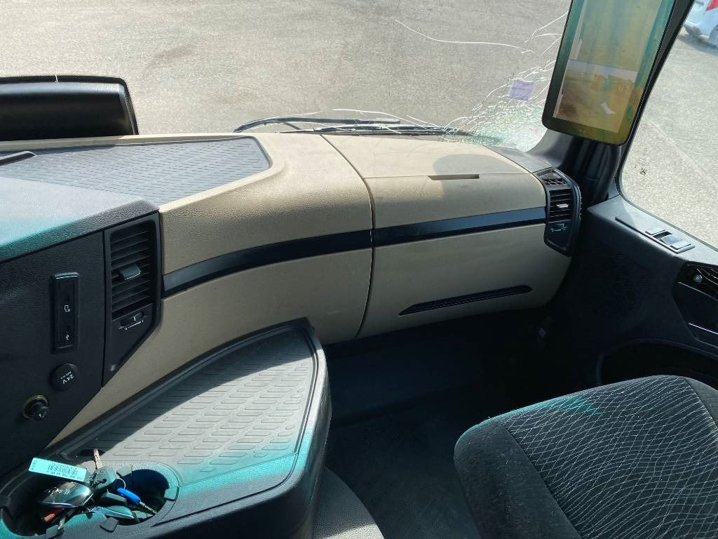 יחידת טרקטור Mercedes-Benz 1845 Space Cab Suspension Pneumatique endommagé: תמונה 46