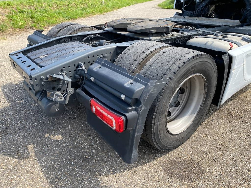 יחידת טרקטור Mercedes-Benz 1845 Space Cab Suspension Pneumatique endommagé: תמונה 29