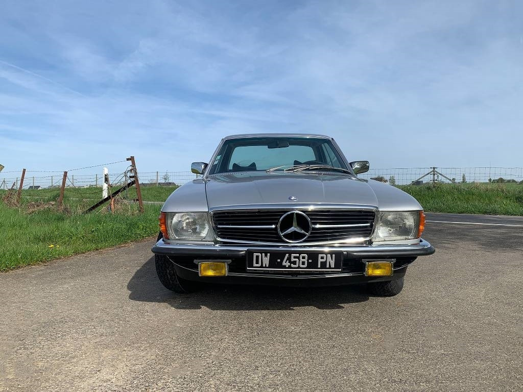 Mercedes-Benz 450 SLC Type 107 / Oldtimer - מכונית: תמונה 2 Mercedes-Benz 450 SLC Type 107 / Oldtimer - מכונית: תמונה 2
