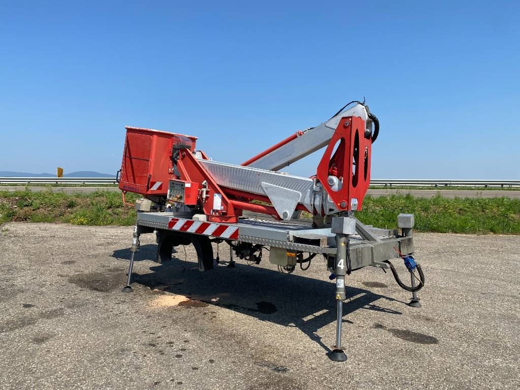 Multitel Nacelle Multitel MX 200 A réviser - פלטפורמה אווירית מותקנת על משאית: תמונה 3 Multitel Nacelle Multitel MX 200 A réviser - פלטפורמה אווירית מותקנת על משאית: תמונה 3