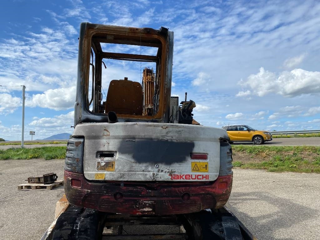 Takeuchi TB 250 + Brise roche et Godets endommagée - מיני מחפר: תמונה 2 Takeuchi TB 250 + Brise roche et Godets endommagée - מיני מחפר: תמונה 2