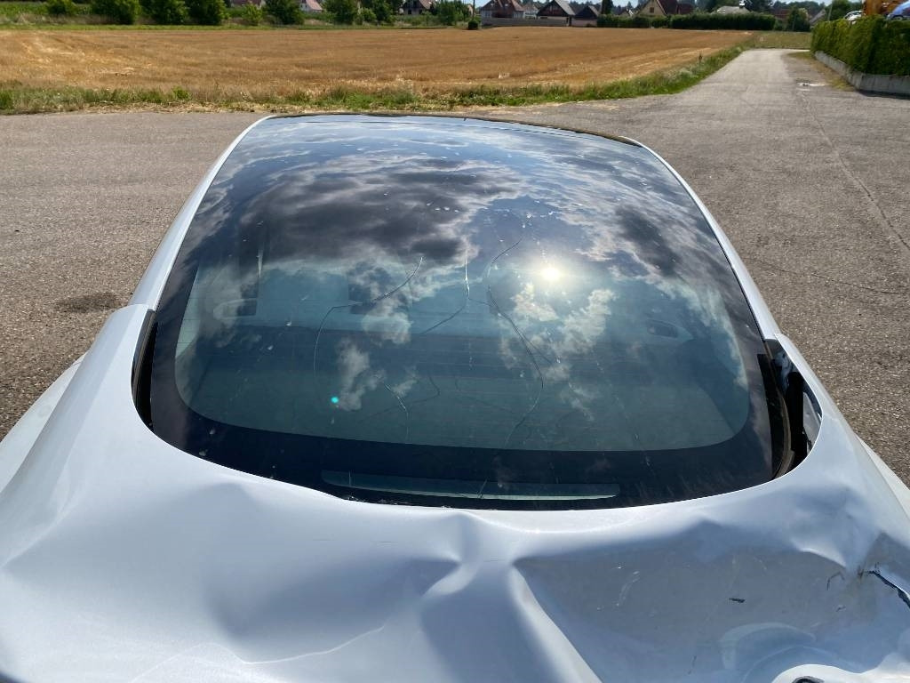 מכונית Tesla MODEL 3 5YJ3 Carte Grise Française endommagée: תמונה 35