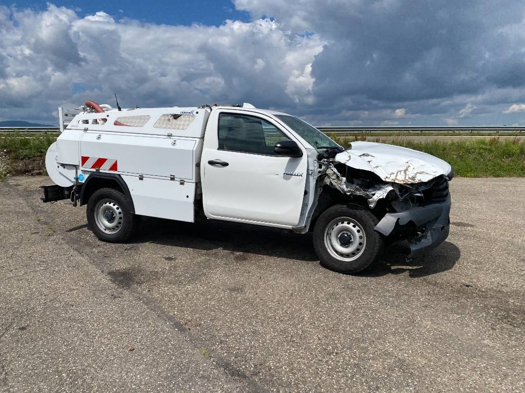Toyota HILUX 2.4 D4D /MINIMAX COMBINE LONGWAY endommagé - משאית ואקום: תמונה 3 Toyota HILUX 2.4 D4D /MINIMAX COMBINE LONGWAY endommagé - משאית ואקום: תמונה 3