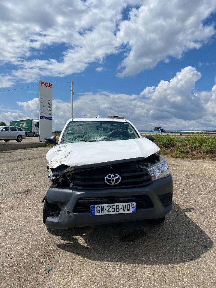 Toyota HILUX 2.4 D4D /MINIMAX COMBINE LONGWAY endommagé - משאית ואקום: תמונה 2 Toyota HILUX 2.4 D4D /MINIMAX COMBINE LONGWAY endommagé - משאית ואקום: תמונה 2