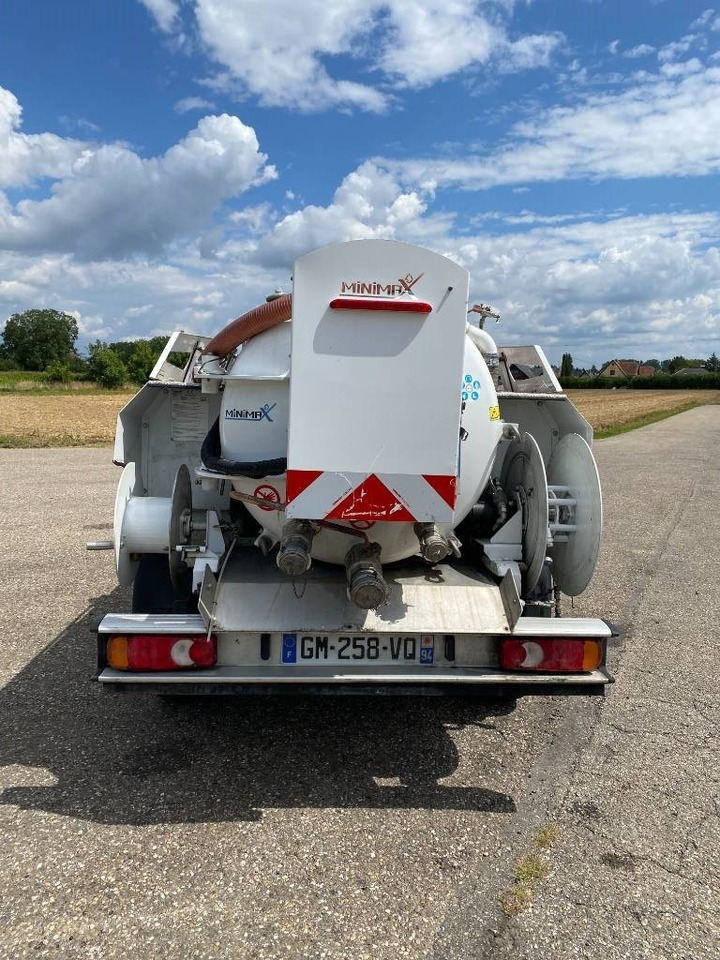 Toyota HILUX 2.4 D4D /MINIMAX COMBINE LONGWAY endommagé - משאית ואקום: תמונה 5 Toyota HILUX 2.4 D4D /MINIMAX COMBINE LONGWAY endommagé - משאית ואקום: תמונה 5