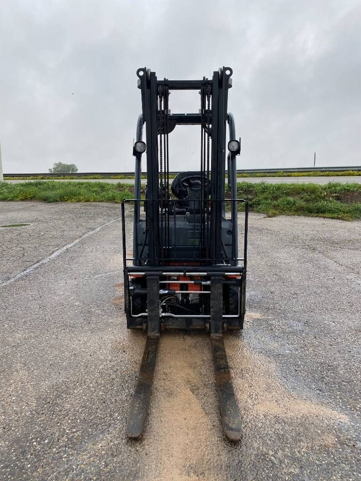 Toyota TRAIGO 48/16-8FBMK16T endommagé - מלגזה חשמלית: תמונה 2 Toyota TRAIGO 48/16-8FBMK16T endommagé - מלגזה חשמלית: תמונה 2