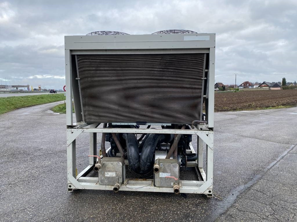 Daikin Groupe de Climatisation EWAD450STZ-SL B2+OP - ציוד בקרת אקלים תעשייתי: תמונה 5 Daikin Groupe de Climatisation EWAD450STZ-SL B2+OP - ציוד בקרת אקלים תעשייתי: תמונה 5