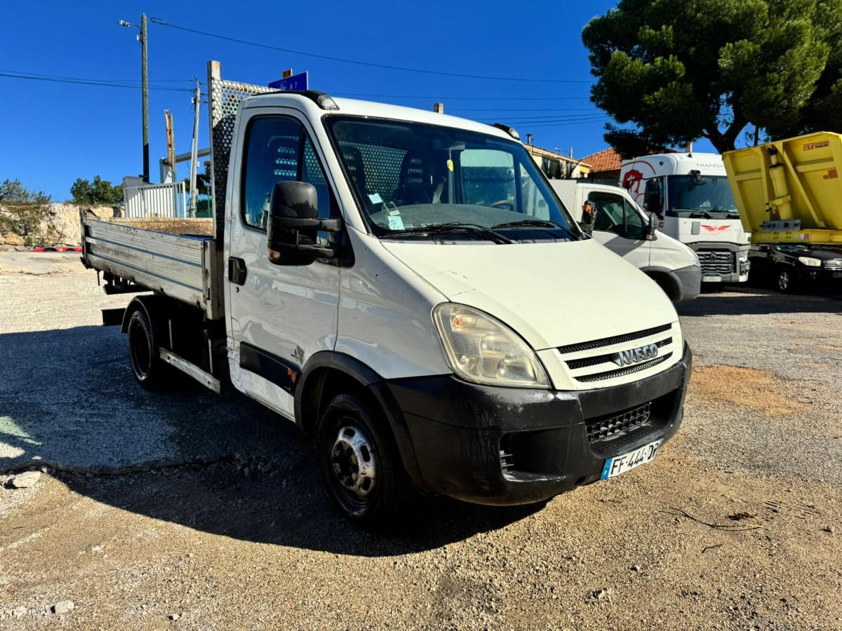 Iveco Daily 35C15 - כלי רכב מסחרי מזהיר: תמונה 5 Iveco Daily 35C15 - כלי רכב מסחרי מזהיר: תמונה 5