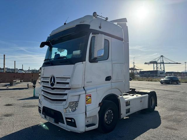 Mercedes ACTROS 1853 - יחידת טרקטור: תמונה 4 Mercedes ACTROS 1853 - יחידת טרקטור: תמונה 4