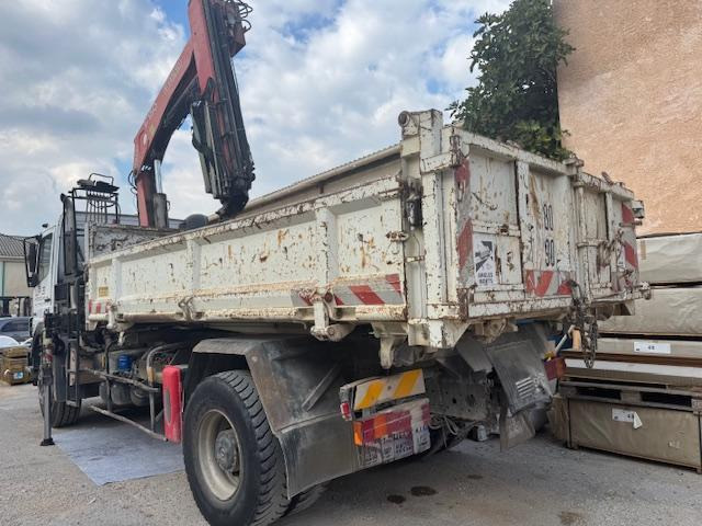 Mercedes AXOR 1828 BENNE GRUE FASSI - מזהיר, משאית מנוף: תמונה 5 Mercedes AXOR 1828 BENNE GRUE FASSI - מזהיר, משאית מנוף: תמונה 5