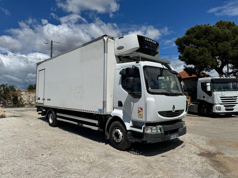 Renault Midlum 220 DXI - משאית קירור: תמונה 3 Renault Midlum 220 DXI - משאית קירור: תמונה 3