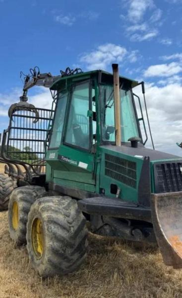 Timberjack 810B PORTEUR GRUE FORESTIER - משלח: תמונה 5 Timberjack 810B PORTEUR GRUE FORESTIER - משלח: תמונה 5