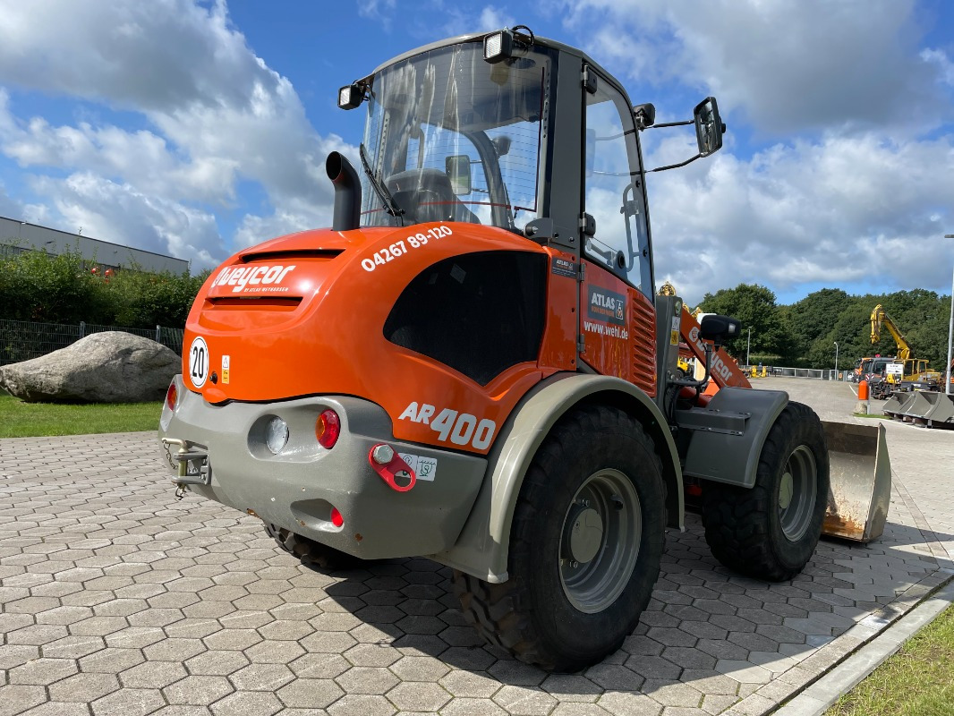 Atlas AR400 - מעמיס גלגלים: תמונה 2 Atlas AR400 - מעמיס גלגלים: תמונה 2