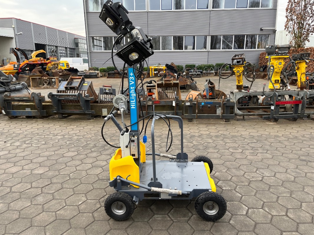 Atlas Copco V3 - ערכת גנרטורים: תמונה 3 Atlas Copco V3 - ערכת גנרטורים: תמונה 3