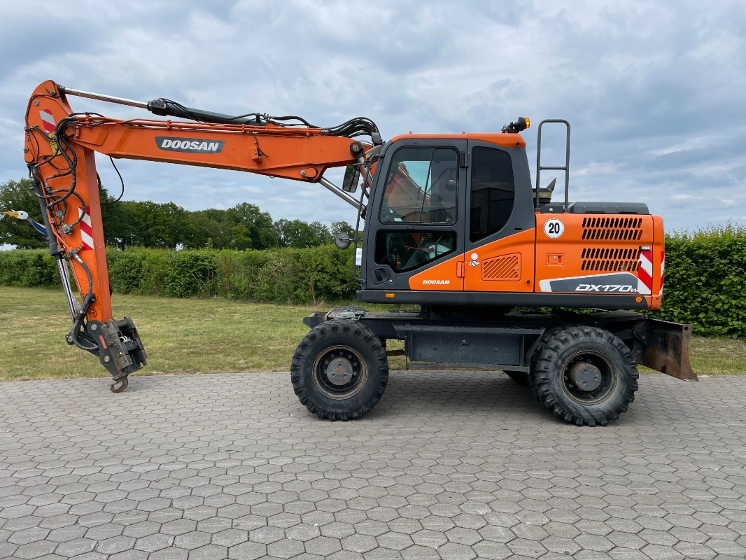 Doosan DX170W-5 - עגורן נייד: תמונה 3 Doosan DX170W-5 - עגורן נייד: תמונה 3